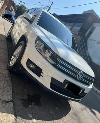 VOLKSWAGEN TIGUAN 2.0 TSI 16V TURBO GASOLINA 4P TIPTRONIC VOLKSWAGEN TIGUAN 2.0 TSI 16V TURBO GASOLINA 4P TIPTRONIC